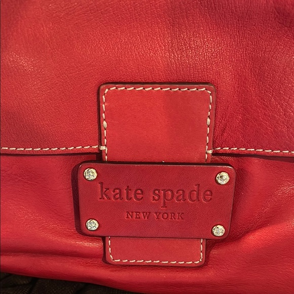 Kate Spade Red Leather Shoulder Bag with Textured Finish and Gold Accents - Picture 13 of 13
